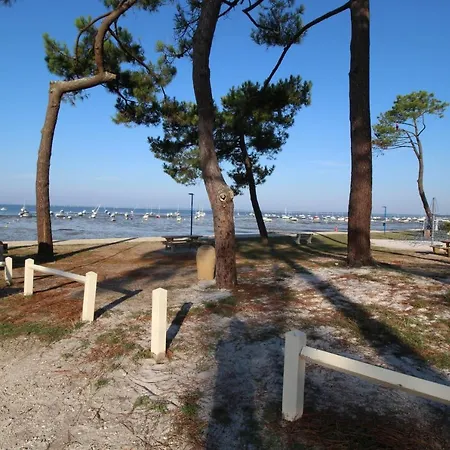 Agreable Petite Maison Avec Jardin Cloture Vakantiehuis Andernos-les-Bains