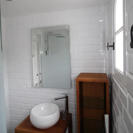 Agreable Petite Maison Avec Jardin Cloture Vakantiehuis *