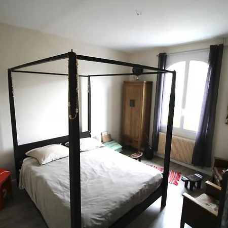 Agreable Petite Maison Avec Jardin Cloture Vakantiehuis *