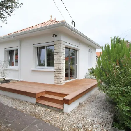 Agreable Petite Maison Avec Jardin Cloture Vakantiehuis Andernos-les-Bains